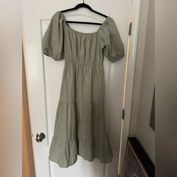sim and sam green dress KELLY GREEN DOUBLE GAUZE FRONT BUTTON MIDI DRESS – Sim and Sam main image 0
